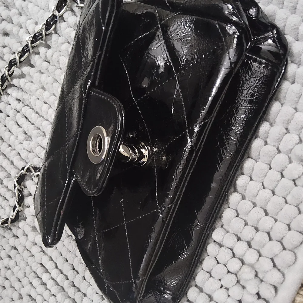 New Elegant Black Handbag 1 shoulder and 1 crossbody